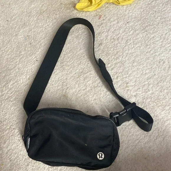 lululemon belt bag under $45 lululemon athletica | Bags | 45 Belt Bag
